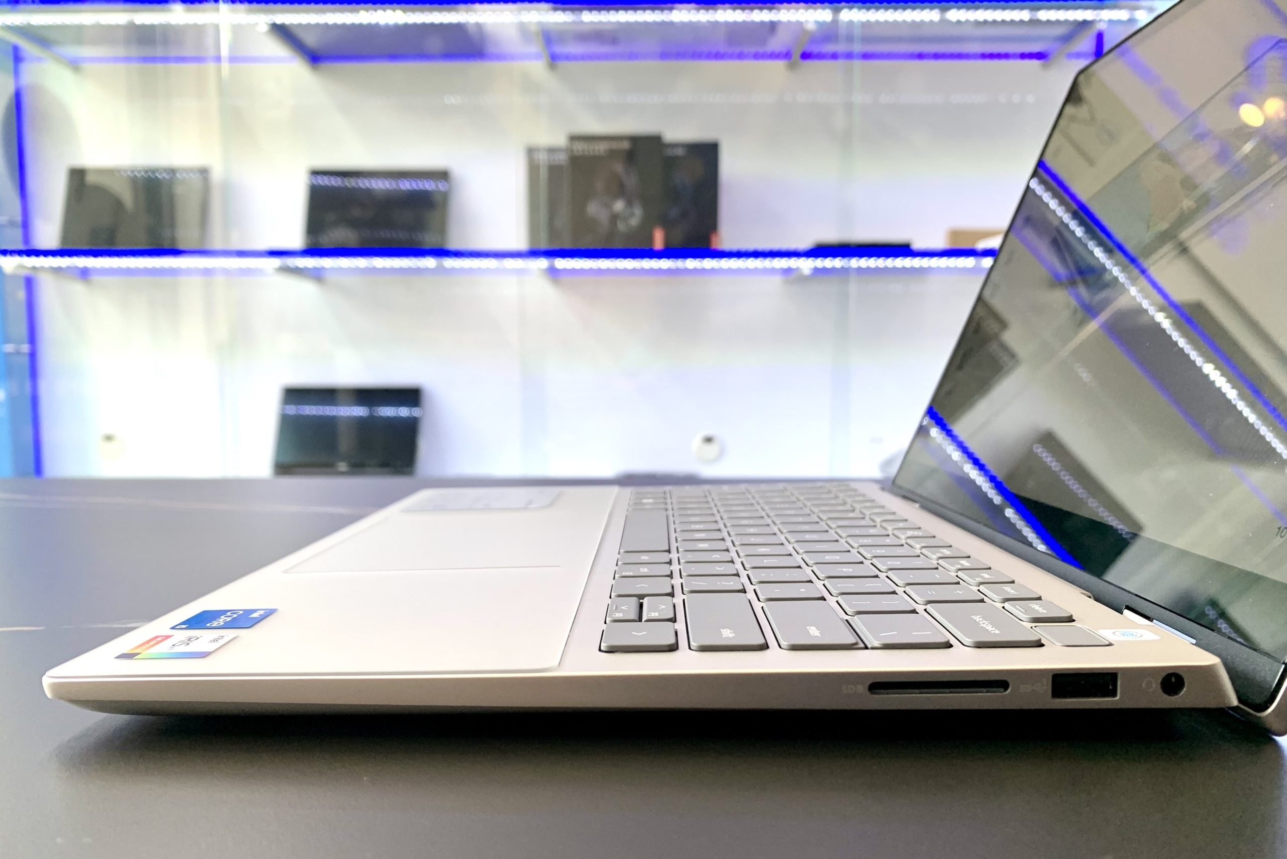 [Review] Laptop Dell Inspiron 7420 2in1 Model 2022