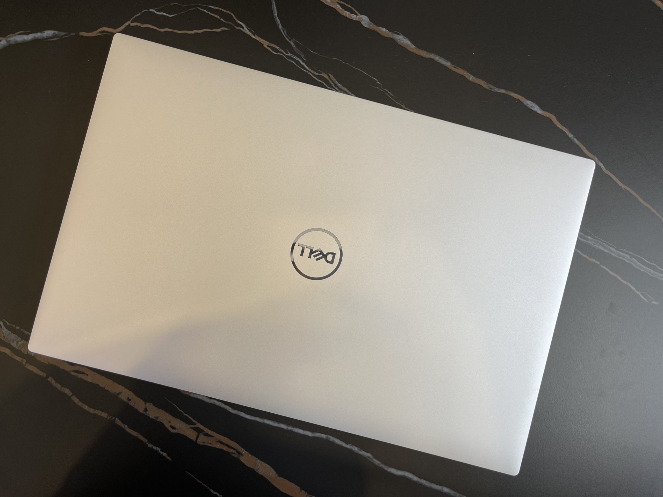 [Review] Laptop Dell XPS 17 9710 RTX 3060 6GB Model 2021