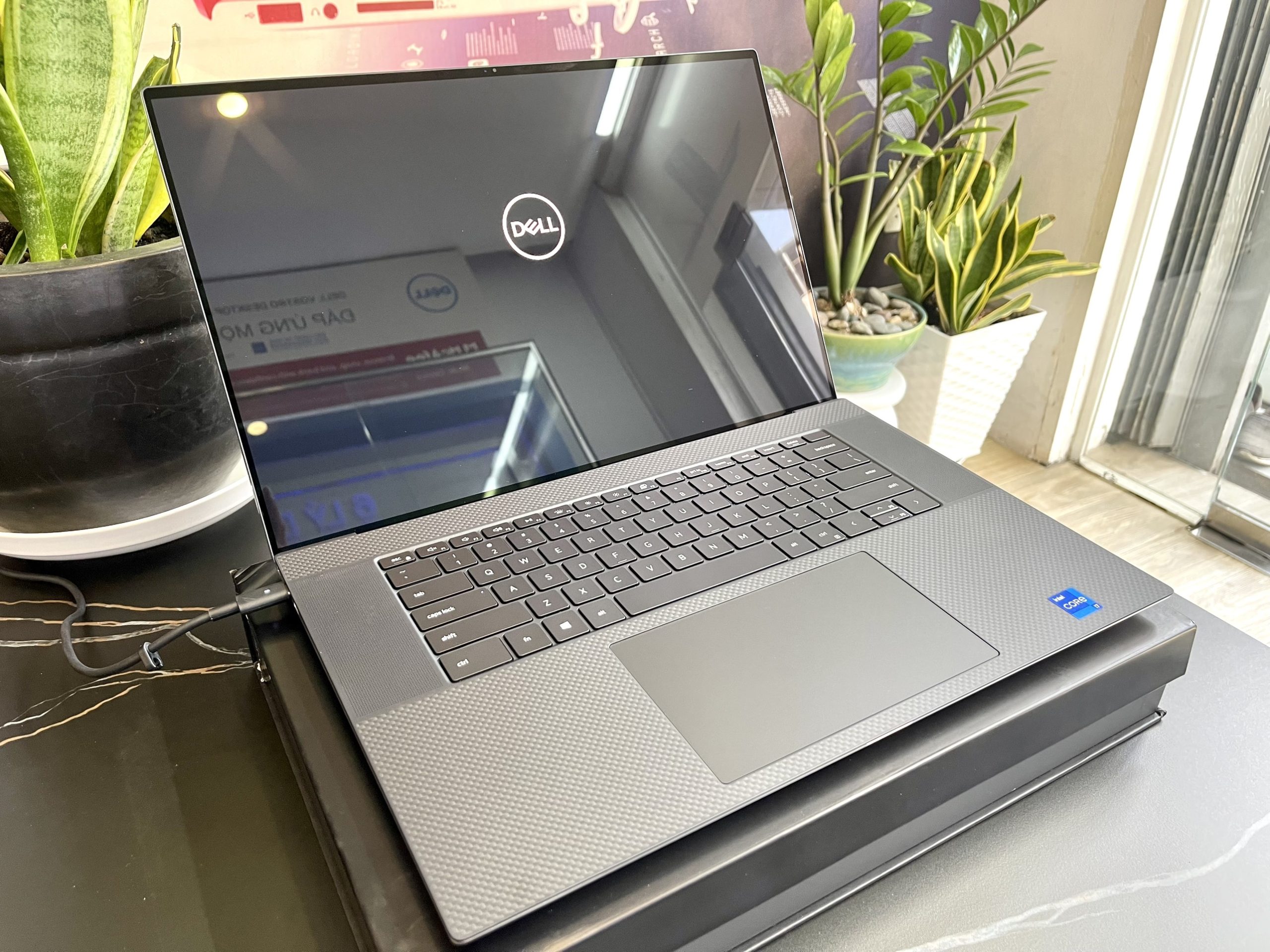 [Review] Laptop Dell XPS 17 9710 RTX 3060 6GB Model 2021